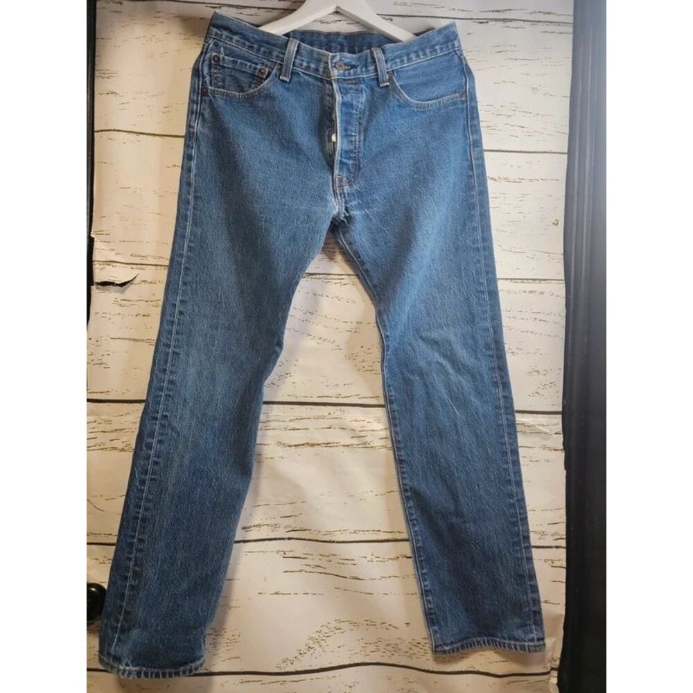 Levi’s 501 Original Jeans Men’s 32x32 Medium Wash Button Fly Straight Leg